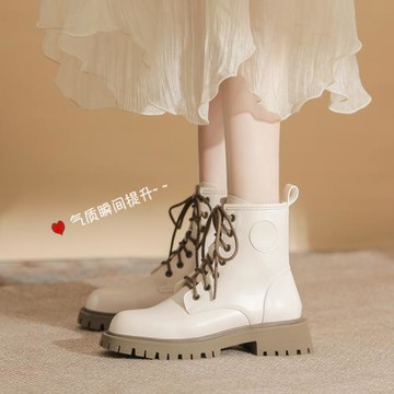 馬丁靴女款2025新款冬款加絨綁帶英倫風今年流行的厚底白色短靴