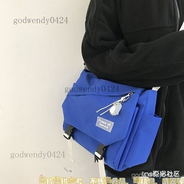 韓國ins克萊因藍大容量斜挎包女大學生上課包韓版百搭單肩書包男 大學生上課斜挎包 大容量帆布包 百搭帆布袋家居復古斜挎包
