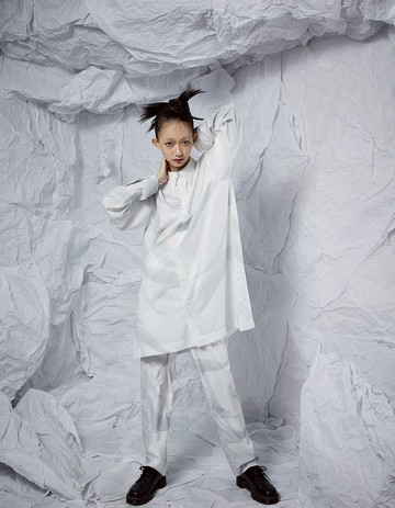 2D白印花經典襯衫