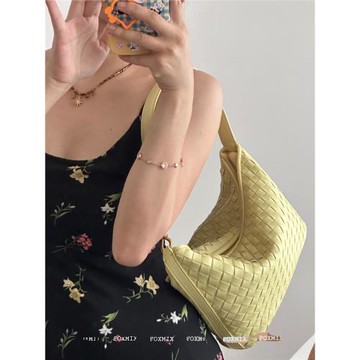 小眾手工編織包包單肩腋下包斜挎女復古度假風中古枕頭包女軟皮包