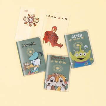 迪士尼｜𝐃𝐢𝐬𝐧𝐞𝐲 多功能兩用護照套