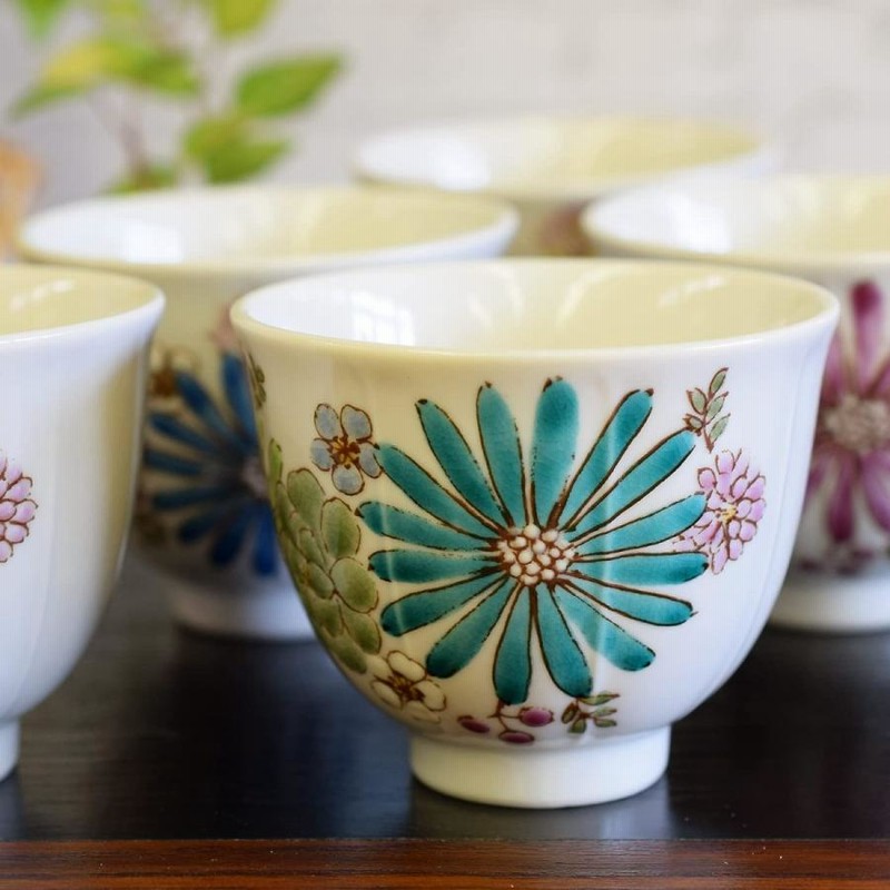 九谷焼 湯呑み 5客セット 高級 五草花 茶器 湯呑み茶碗 おしゃれ 来客用