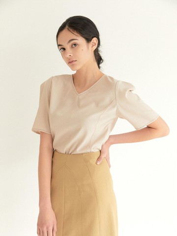 V-Neck Stitch Blouse_Beige