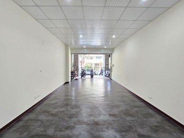 30米建成路邊間透店直接營業！錯過不再｜台中市南區建成路