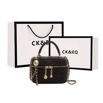 ck&eq斜挎包女百搭2024新款小眾菱格鏈條小方包高級質感盒子包