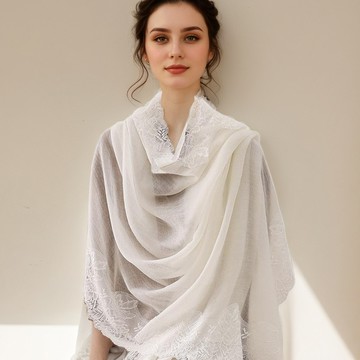【I.Dear】100%羔羊毛法式蕾絲刺繡釘珠羊毛絨圍巾披肩(CA521白色)