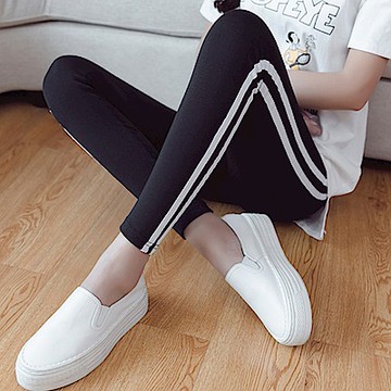 La Belleza側邊雙槓條紋拼接棉質九分內搭褲