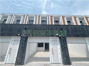 南區全新朝南臨路電梯透天｜台南市南區興隆路