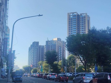 文化凱旋雙捷便宜透天｜高雄市苓雅區凱旋二路