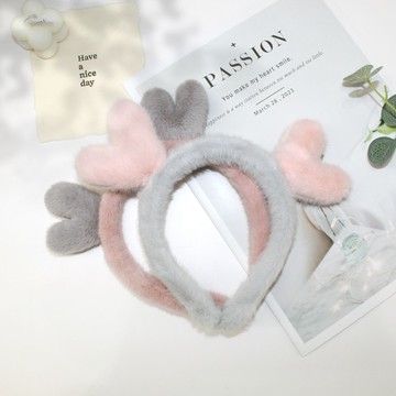 Bijoux C.  造型髮箍愛心鹿角（顏色隨機出貨）