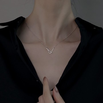 銀奧925純銀幾何V字項鏈女年夏季ins潮鎖骨鏈高檔首飾品
