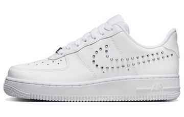 WMNS AIR FORCE 1 07 STUDDED SWOOSH