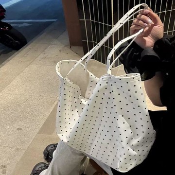 ✨元氣新品✨黑白色波點帆布單肩包日系休閒大容量托特包學生上課通勤百搭款PELR