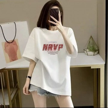 伊人衣舍 大尺碼女裝 夏天衣服 純棉上衣 白色 寬鬆長版短t 短袖T恤 女上衣 中長款 寬鬆上衣短袖 大碼女裝上衣