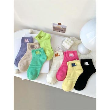 春秋襪子女純棉低腰中筒2025新款爆款多巴胺運動防臭短襪女生無骨