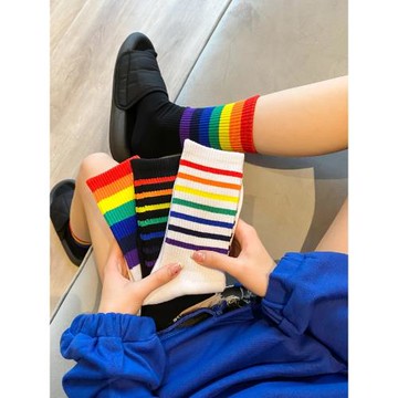 天天淘寶跨店襪子女彩色條紋棉運動學生春秋休閑黑白中筒襪