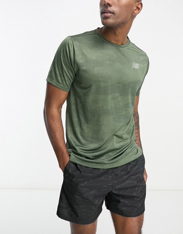 New Balance Printed Impact Run short sleeve in khaki-Green
