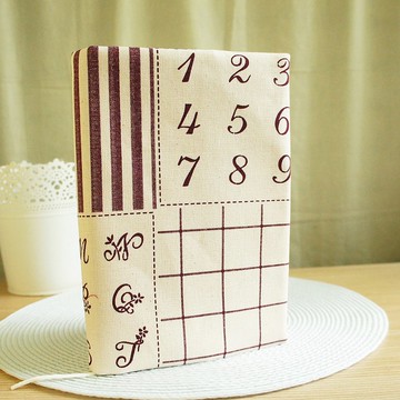 Lovely雜貨風【英數拼花雙面布書衣、米底】25K日誌、A5手帳