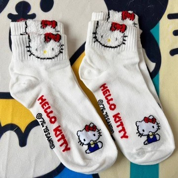 kitty襪子🎀 凱蒂貓少女心中筒襪甜美可愛襪子百搭 可愛襪子 卡通襪子 保暖襪子 凱蒂貓襪子 中筒襪 長襪