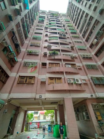 近捷運站大買家高樓層全新裝修三房平車電梯直達｜台中市北屯區北屯路