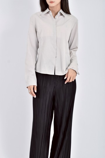 (S) jousse刺繡logo杏色襯衫上衣