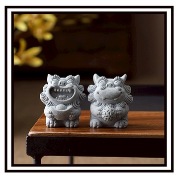 【現貨】青石小擺件(一對) 微景觀 風獅爺 元寶 繡球 辨公桌裝飾 酒櫃裝飾 玄關裝飾 桌面擺件 招財石獅子 喬遷禮