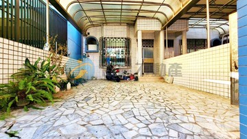 屏東三期文教區邊間大地坪可停雙車優質透天｜屏東縣屏東市德豐街