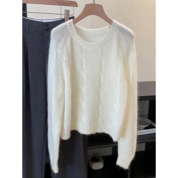 拍帛莉白色針織圓領長袖疊穿毛衣