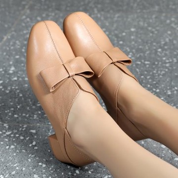 春季真皮軟皮方頭單鞋女大碼軟底一腳蹬深口春秋鞋中年休閑媽媽鞋