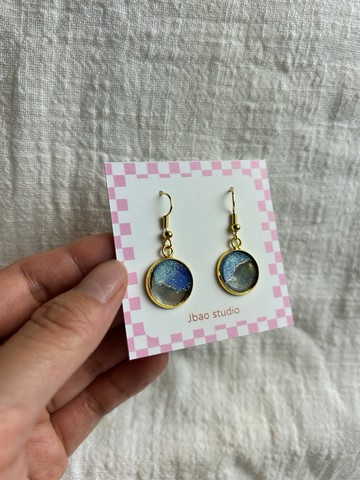山上的星星 藍色 綠色 金色 圓形 耳勾式耳環