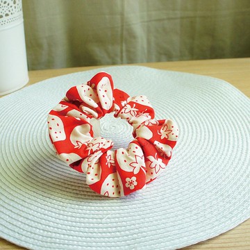 Lovely日本布【草莓髮束、紅】大腸圈