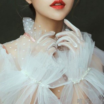 新款原創仙新娘婚紗禮服手工珍珠串珠白紗拍照半透明薄紗短款手套