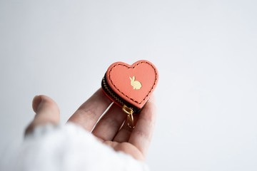 ❤︎小巧愛心牛皮零錢包 飾品收納盒 兔子 粉橘色