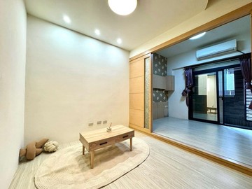 極稀有農16凹子底捷運+輕軌摩登國城高樓美宅｜高雄市鼓山區龍勝路