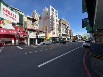 台南大遠百公園店旁懷舊透店買地送屋｜台南市中西區民族路二段