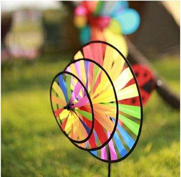 七彩旋轉風車 / 彩虹風車 / 露營裝飾 / A125