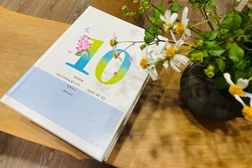 我們在一起 / 精裝雙裱跨頁 親子照片書 / 來圖客製設計印刷