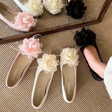 白鳥麗子 [現貨快出] 娃娃鞋 甜美立體花朵緞面平底包鞋
