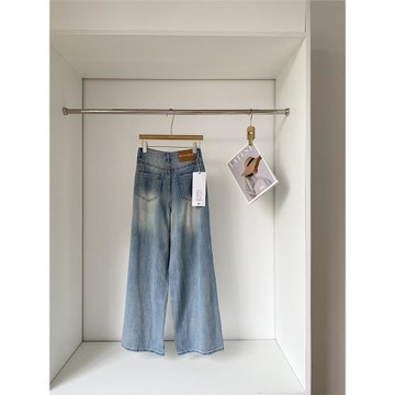 2025年夏季新款韓版藍色水洗破洞牛仔褲女高腰顯瘦百搭氣質闊腿褲