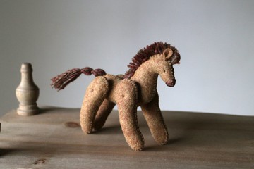 立體手縫偶擺飾 / 秋天大馬 #65