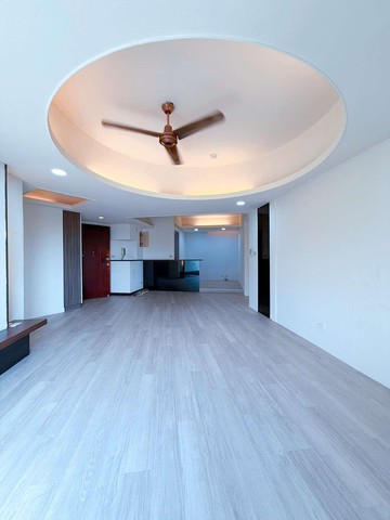 【西區】公園綠景|室內35坪|貝多芬社區|四房平車｜台中市西區美村路一段