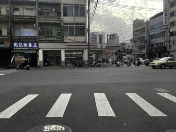 北極殿旁雙捷精裝透天宅邸臻品居｜高雄市鳳山區光遠路