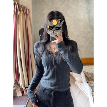 【🍒櫻桃大尺碼】大尺碼u領長袖打底衫女裝胖mm早秋冬內搭純欲顯瘦坑條軟糯t恤上衣