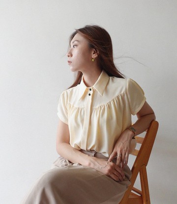 法式小尖領襯衫 // 奶油