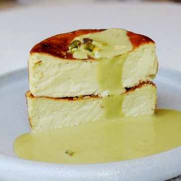 12月限定!買一組送金湯匙一隻｜【瑞瑞食研所】國王巴斯克-開心果(4吋)