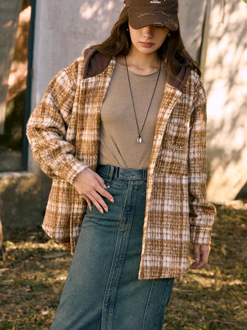 親柔彈力素色不收邊造型圓領上衣