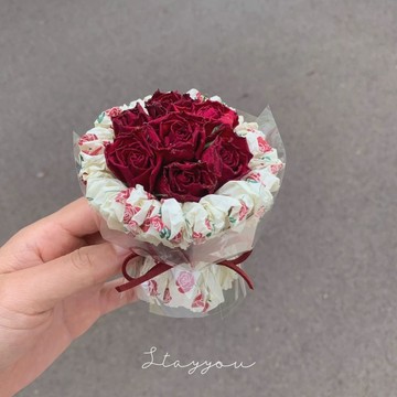 成品 花束🌸  七夕生日禮物表告白情人禮物小花束節日迷你永生花擺件結婚伴手禮