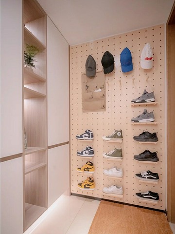 實木洞洞板鞋子收納墻上置物架入戶玄關鞋架AJ鞋墻展示架創意 洞洞板 置物板 收納板 儲物板 壁掛板 展示板