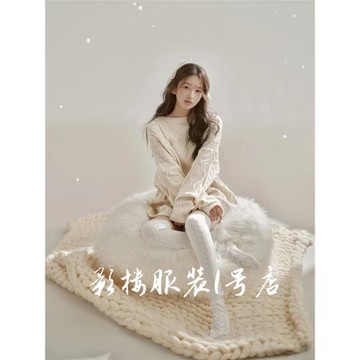 影樓兒童攝影服裝新款2025女童韓版圣誕節寫真新年拍照白色毛衣服