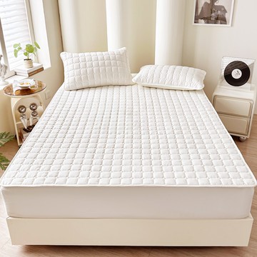 BEORA 方形絎縫固定綁帶式床用防水墊  Q (150 x 200 厘米)  象牙白